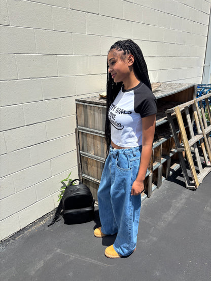 "BLACK" PRETTY GIRL FEMALE CROP TEE