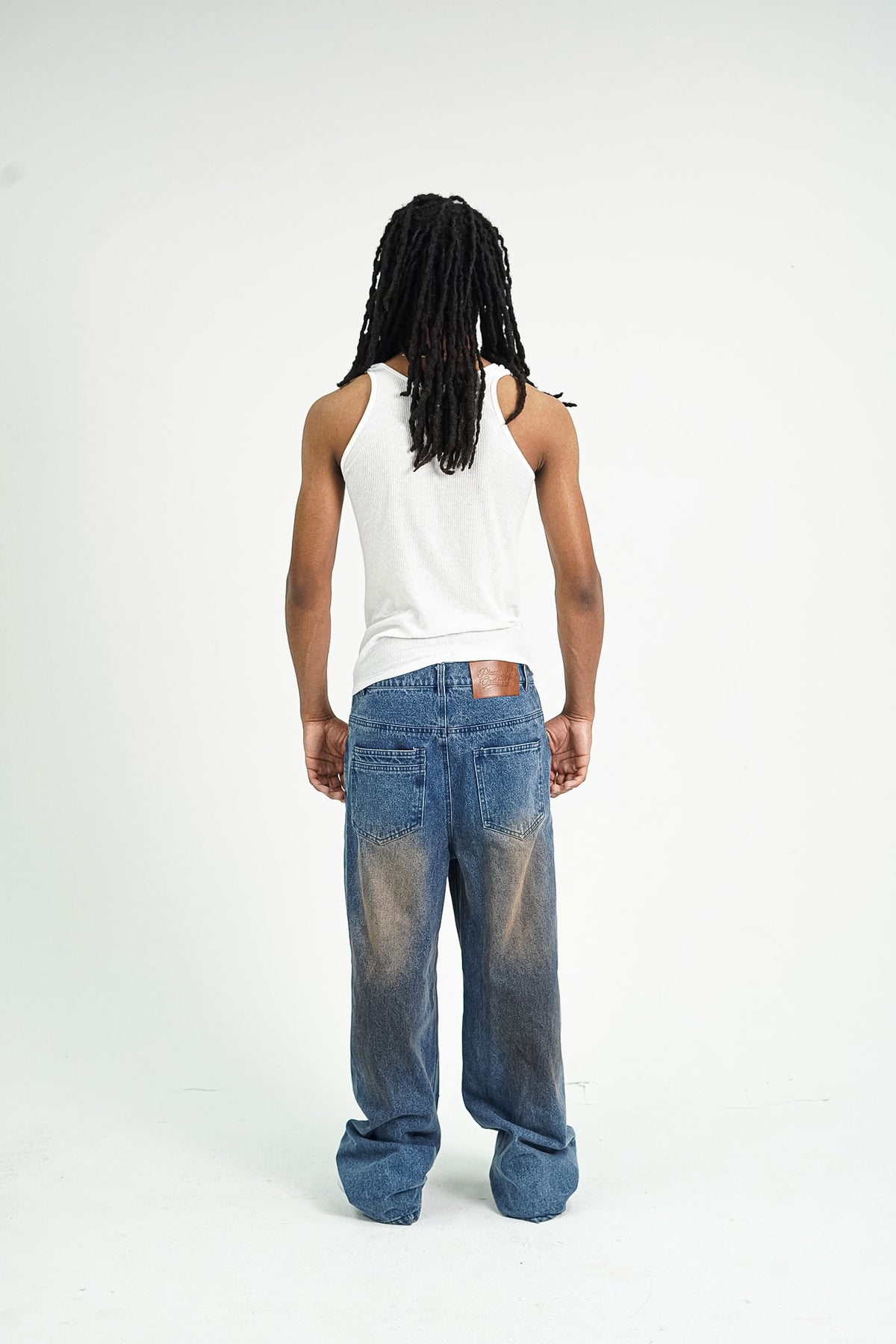 "RELAXED" OUTLANDER STONE JEANS